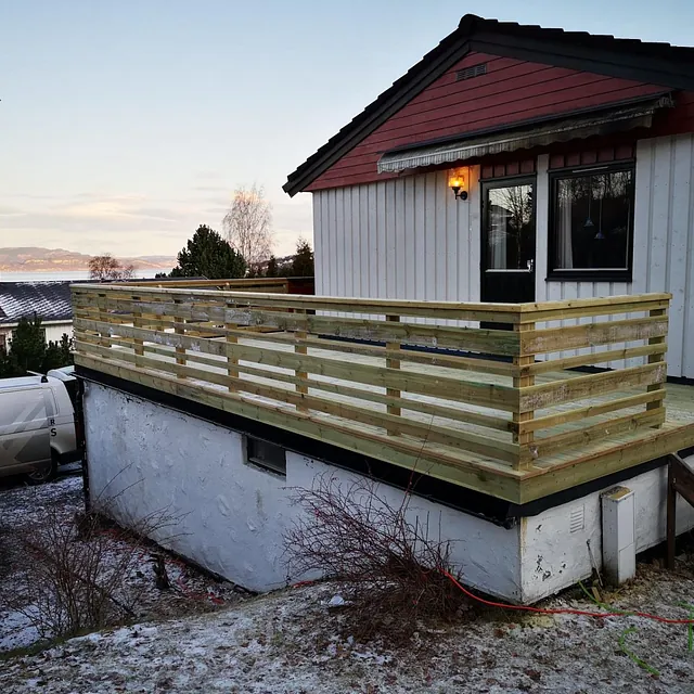 Rehabilitering av terrasse // Malvik